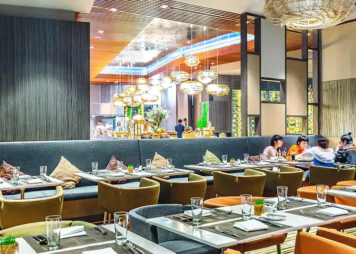 Novotel Platinum Pratunam Hotel 4*