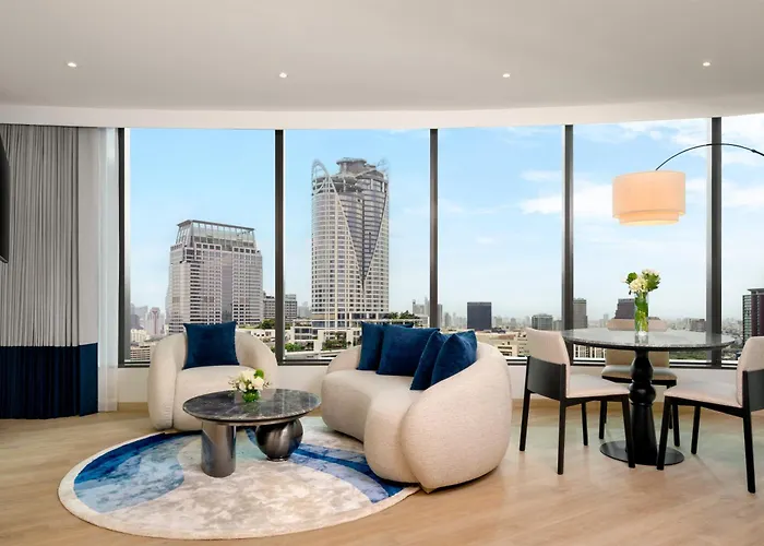 Отель Novotel Platinum Pratunam 4*